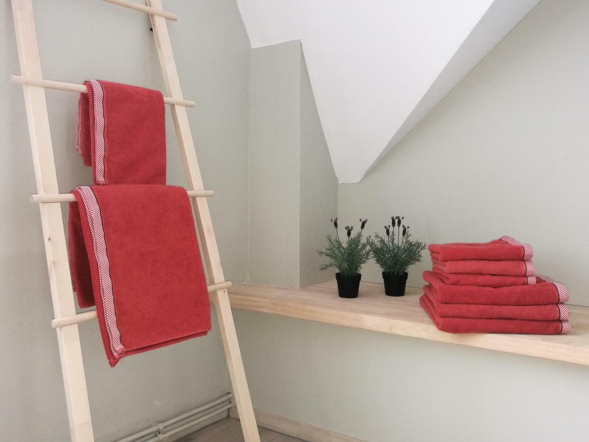 Belarte Framing Shop, Spacious Apartment With Garage In The Heart Of Ieper Kültér fotó
